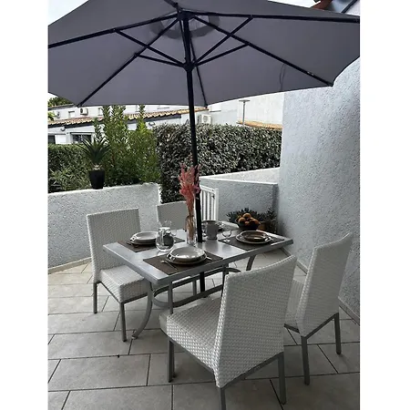 Hébergement de vacances Sea-close For 2 *